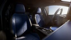 Lancia Ypsilon - interior front seats