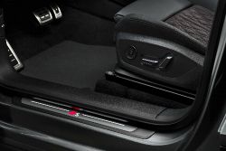 Audi Q6 e-tron - interior seat