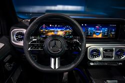 Mercedes-Benz G - interior