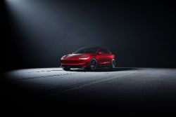 Tesla Model 3 - Model 3 Performance 79