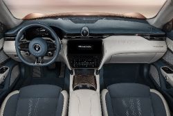 Maserati GranCabrio - interior